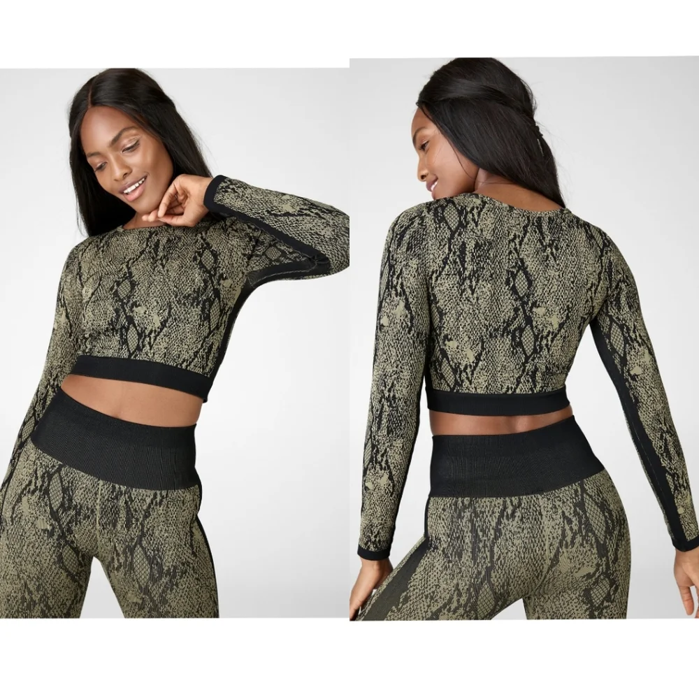 Fabletics Kamila Seamless Snakeskin Shirt